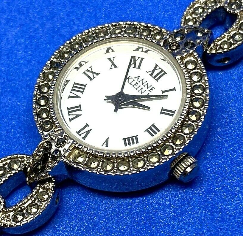 Anne Klein10/4085 Lady Silver White Roman Analog Quartz Watch Hours~New Battery