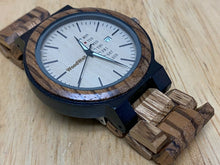 Load image into Gallery viewer, Nice Woodwelt Mens Solid Wood Analog Quartz Watch Hours~Day Date~New Battery
