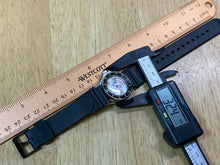 Load image into Gallery viewer, Vintage Out Of Time Men Lady Ski Theme Silver Analog Quartz Watch Hours~New Batt
