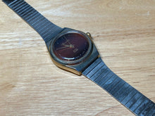Load image into Gallery viewer, Vintage Executive Mens Gold Tone Brown Dial Hand-Wind Mechanical Watch Hours
