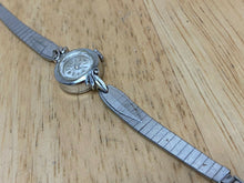 Load image into Gallery viewer, VTG Buren Lady 17J 10k Gold Filled Band Cocktail Hand-Wind Mechanical Watch Hour

