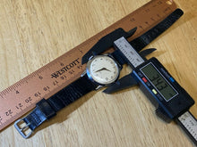 Load image into Gallery viewer, Nice Early Vintage Timex Mens Silver Leather Hand-Wind Mechanical Watch Hours
