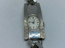 Load image into Gallery viewer, VTG Caravelle Bulova Lady Thick Chain Bracelet Hand-Wind Mechanical Watch Hours
