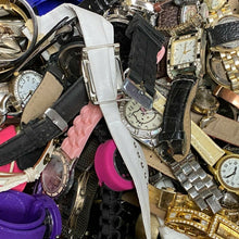 Load image into Gallery viewer, Watch Lot 17+LBS Mixed Men Lady Analog Digital Quartz Watches~All Complete~FS624
