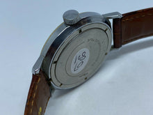 Load image into Gallery viewer, Vintage BOCTOK CCCP Russia Men 17 Jewels Silver Leather Hand-Winding Watch Hours

