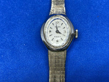 Load image into Gallery viewer, Vintage Gruen 17J Lady 10k RGP GF Band Swiss Hand-Wind Mechanical Watch Hours
