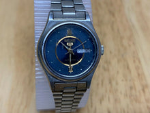 Load image into Gallery viewer, VTG Seiko 5 4206 Lady 17J  Silver Blue Self-Wind Automatic Watch Hours~Day Date
