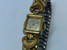 Load image into Gallery viewer, VTG Wyler Lady Gold Tone Square Stretch Swiss Hand-Wind Mechanical Watch Hours
