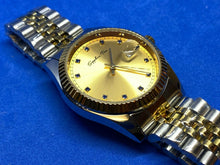 Load image into Gallery viewer, Unused Sapphire time Men Gold Fluted Bezel Analog Quartz Watch Hours~New Battery
