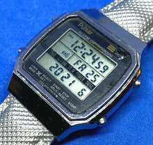 Load image into Gallery viewer, Vintage Pulsar Japan W040-5000 Men Digital Quartz Chrono Watch Hours~New Battery
