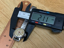 Load image into Gallery viewer, Vintage Caravelle Lady Classic Silver Stretch Hand-Wind Mechanical Watch Hours
