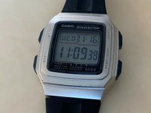 Load image into Gallery viewer, Unused Casio F-201WA Mens Digital Alarm Chrono Quartz Watch Hours~New Battery
