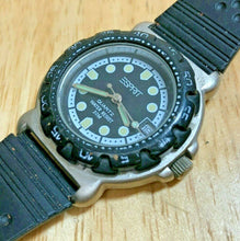 Load image into Gallery viewer, Vintage ESPRIT Lady Silver Black Moving Bezel Diver Quartz Watch Hour~New Batter
