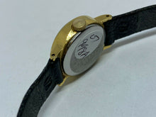 Load image into Gallery viewer, Vintage Citizen Japan Lady Gold Tone Leather Hand-Wind Mechanical Watch Hours
