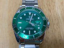 Load image into Gallery viewer, CHENXIN Men Submariner-Style Green Silver Analog Quartz Watch Hour~Date~New Batt
