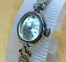 Load image into Gallery viewer, Vintage Waltham Lady 17 Jewels Silver Cocktail Hand-Wind Mechanical Watch Hours
