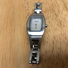 Load image into Gallery viewer, Fossil ES-9381 Lady 30m Silver Steel Barrel Analog Quartz Watch Hour~New Battery
