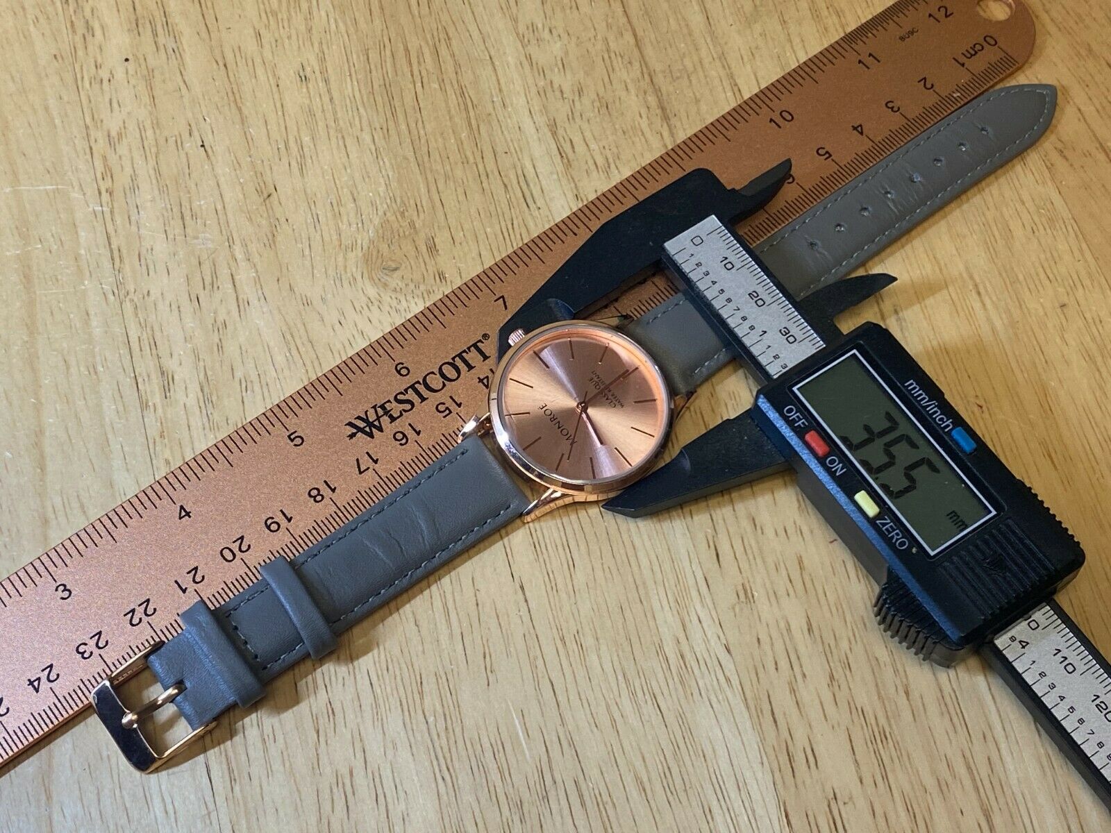 Unused Monroe MAESTRO Men Classique Rose Gold Analog Quartz 