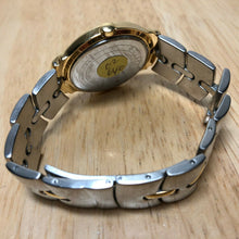 Load image into Gallery viewer, GUESS Men Lady Dual Tone Japan Movt Analog Quartz Watch Hours~Date~New Battery
