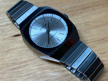 Load image into Gallery viewer, Vintage Geneva Hong Kong Men Silver Stretch Band Hand-Wind Mechanical Watch Hour
