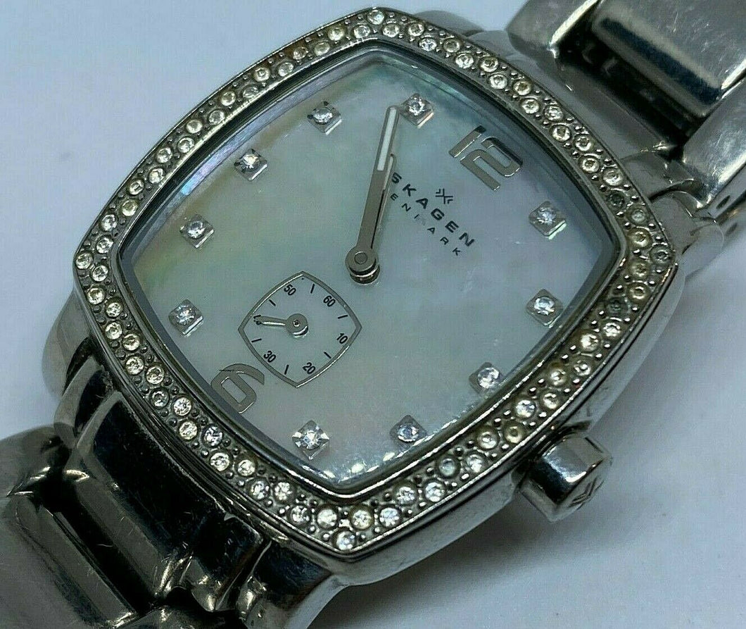 Skagen Denmark Men Lady 30m Small Seconds Analog Quartz Watch Hours~New Battery