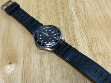Load image into Gallery viewer, Pulsar By Seiko Men 100m Submariner-Style Analog Quartz Watch Hour~Date~New Batt
