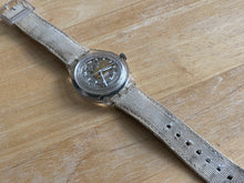 Load image into Gallery viewer, Vintage Swatch Swiss Men 23 Jewels Clear Case Self-Winding Automatic Watch Hours
